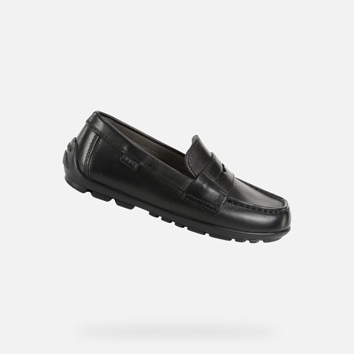 Boy's Classic and Versatile Moccasins 